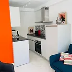 Апартаменти Top-apartment Near Yumbo *